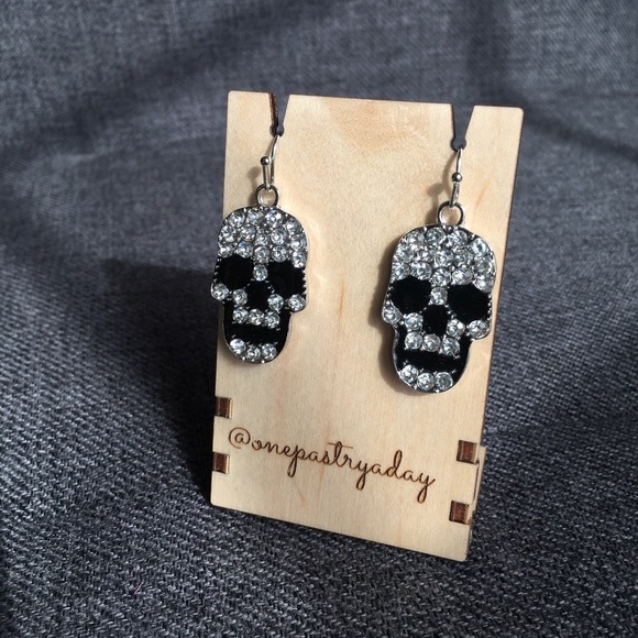 Skull Rhinestones Bling Fashion Dangle Earrings, Silver, Black - Picture 3 of 16